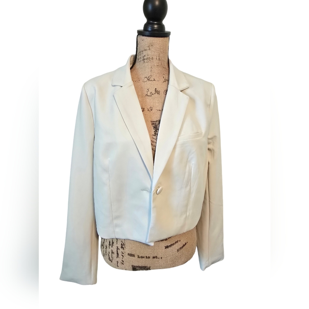 Nicole Miller New York cream colored blazer size XL